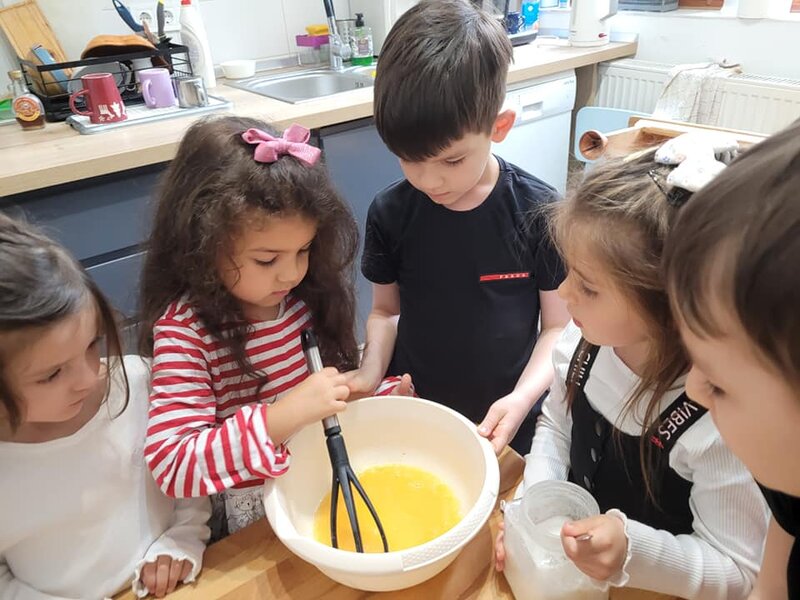 Englishkinder, Gradinita & After School